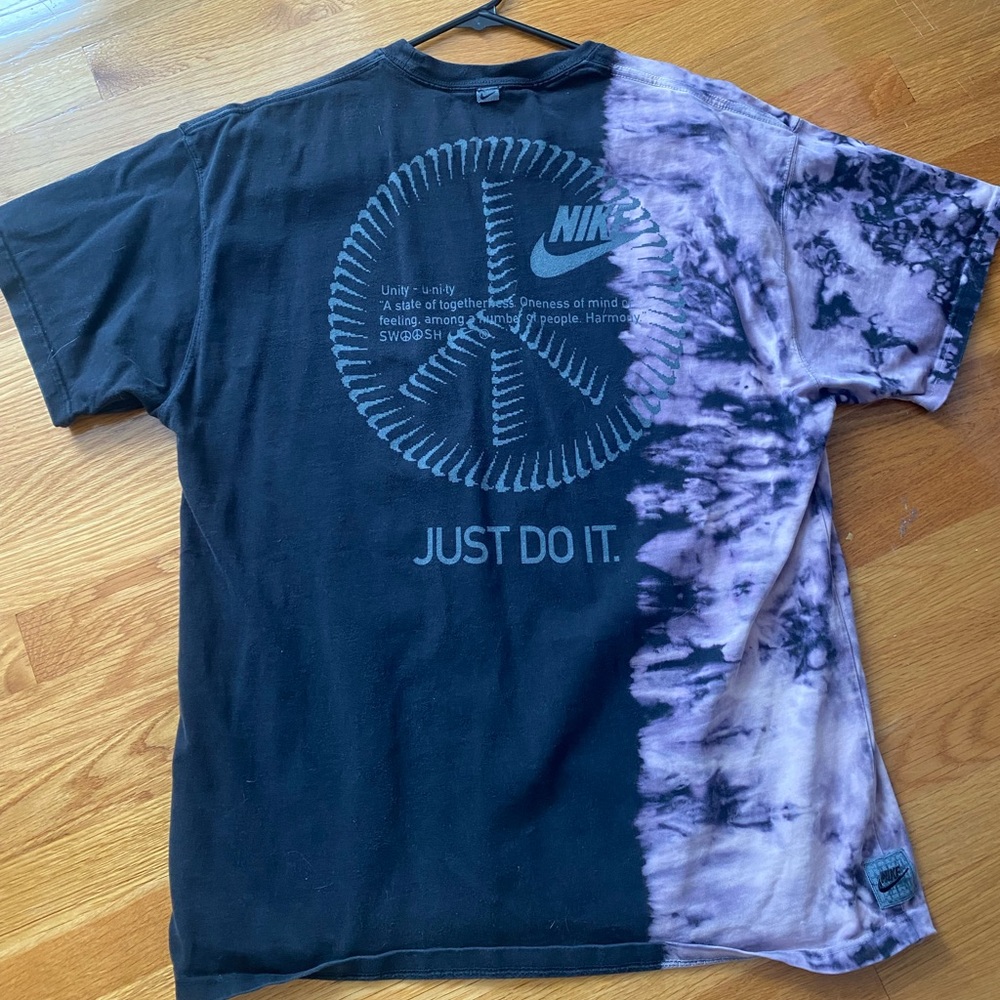 Nike Unity Swoosh ombre acid wash t-shirt in black size large